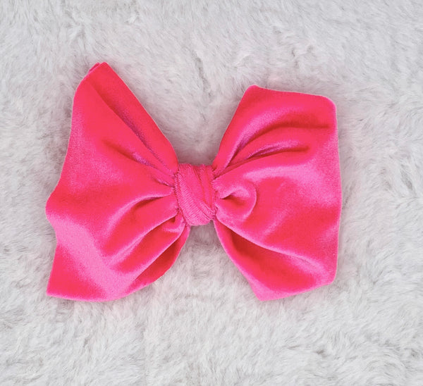 Monogram Skinny Bow on Nude Nylon