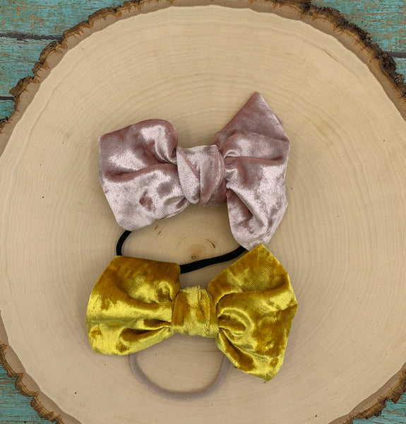 Monogram Skinny Bow on Nude Nylon